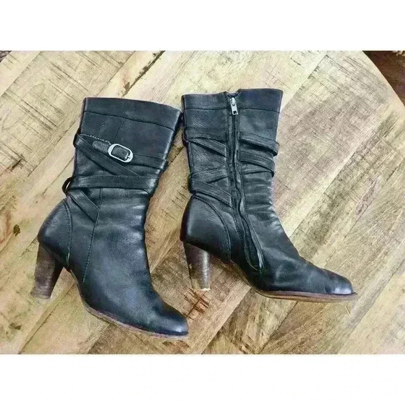 UGG Caroline High Heel Black Leather Side Zip Winter Boots Womens Size 6 - Picture 2 of 16